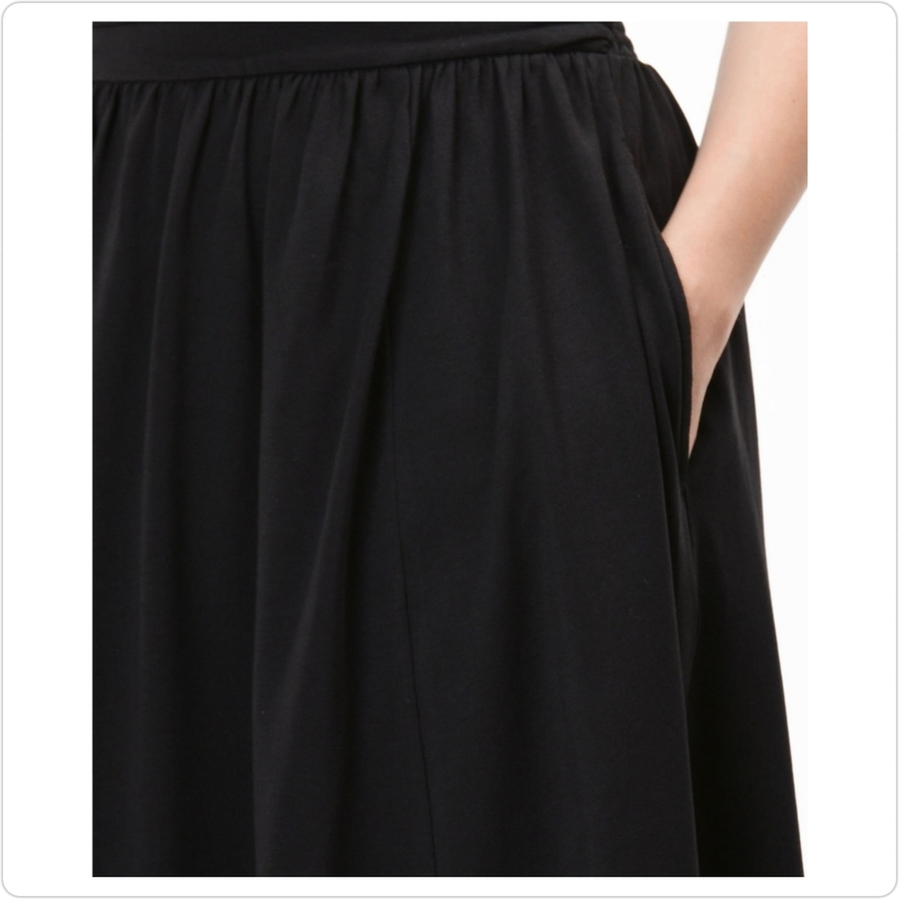 ESHAKTI Elastic Waist Cotton Black Skirt - Smocked - Picture 3 of 5